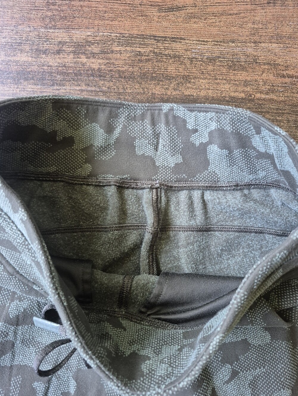 Lululemon Ready To Rulu Camo Joggers Size 4 - Picture 8 of 9